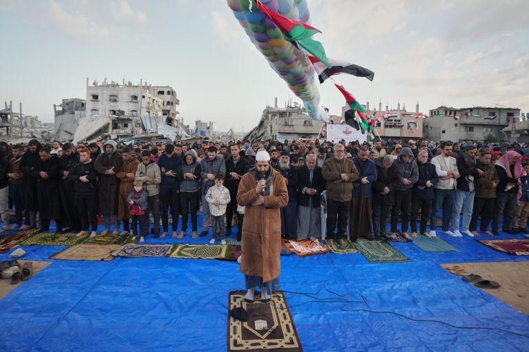 Muslims Around the World Celebrate Eid Mubarak Today